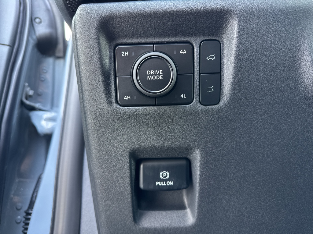 New 2026 Glacier Gray Met Tri-coat Ford Platinum image 29