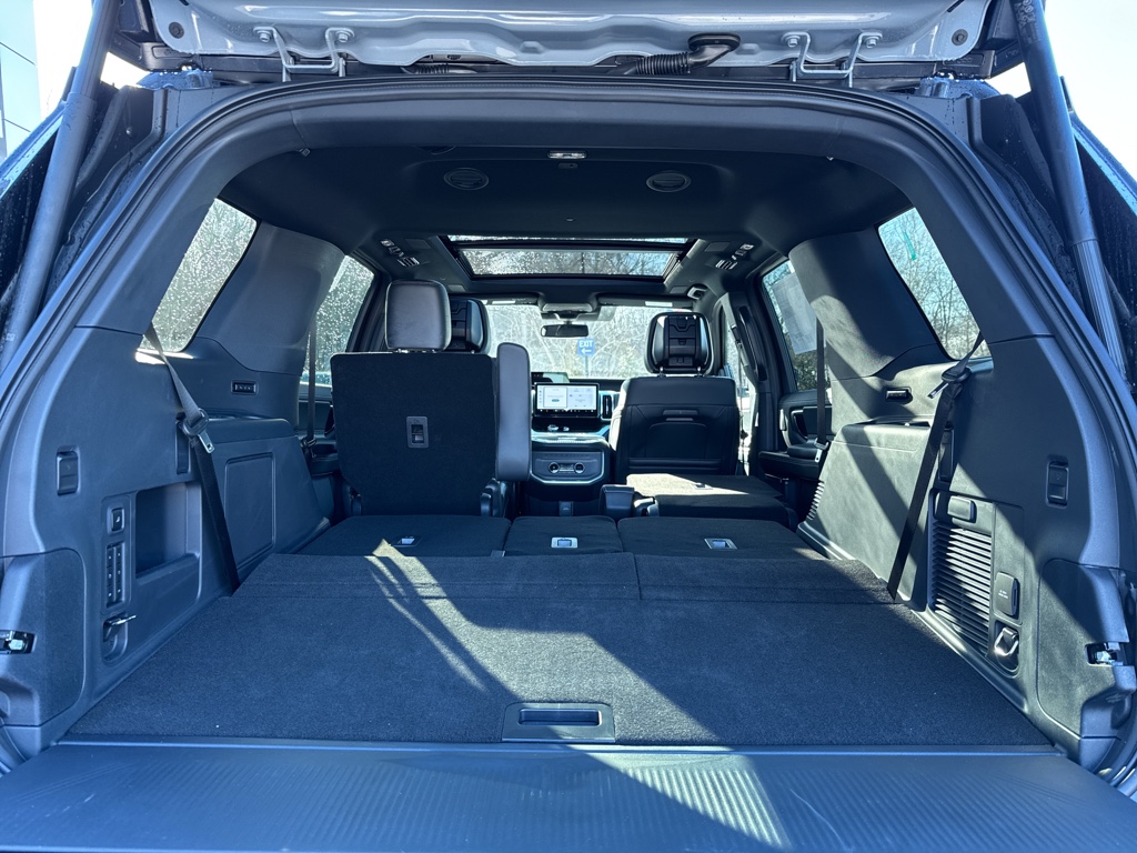 New 2026 Glacier Gray Met Tri-coat Ford Platinum image 6