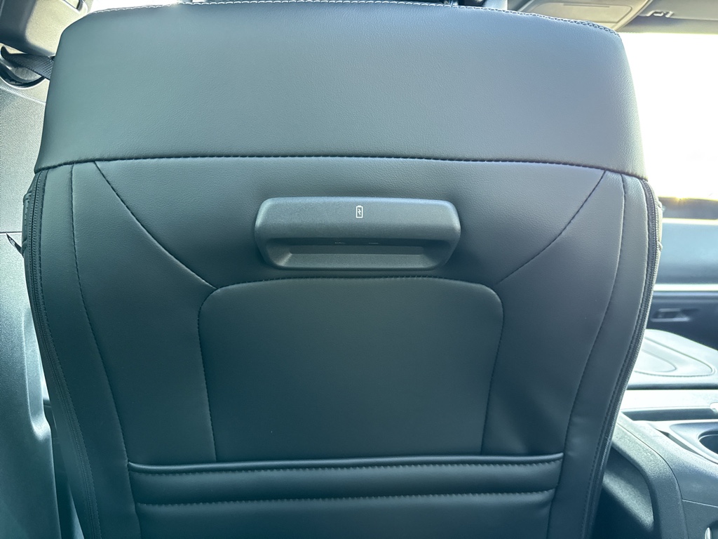 New 2026 Glacier Gray Met Tri-coat Ford Platinum image 34