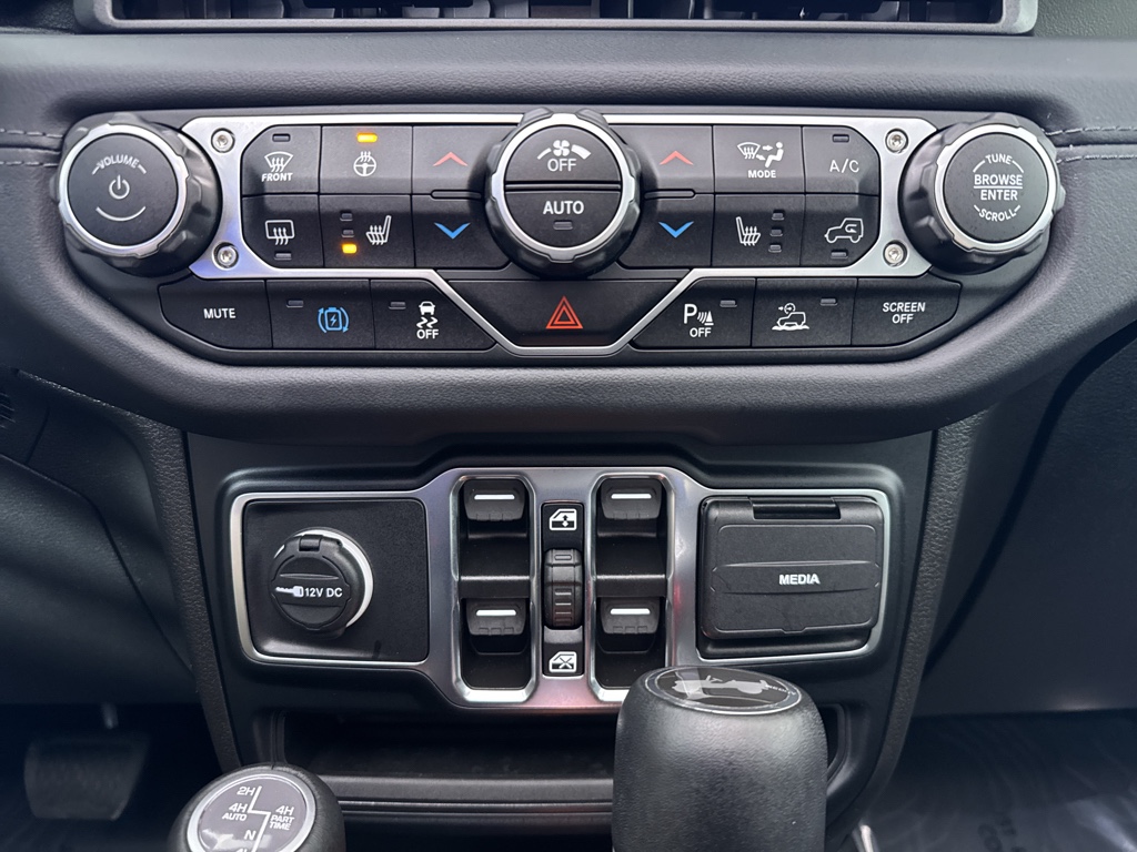 Used 2024 Bright White Clearcoat Jeep High Altitude image 26