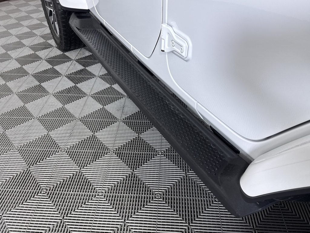 Used 2024 Bright White Clearcoat Jeep High Altitude image 29