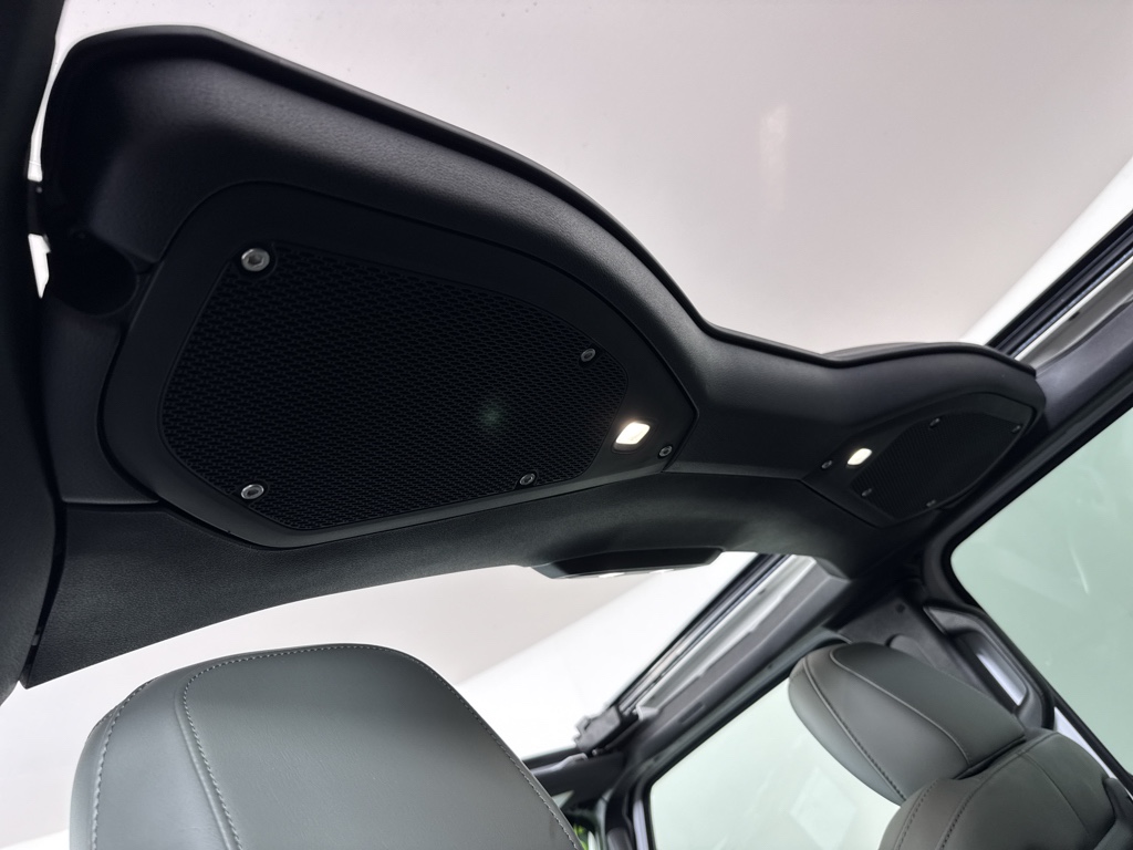 Used 2024 Bright White Clearcoat Jeep High Altitude image 34