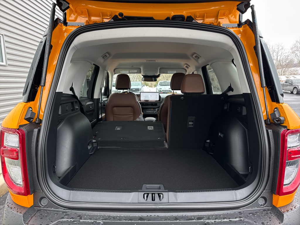 New 2026 Orange Fury Metallic Tri-Coat Ford Outer Banks image 6