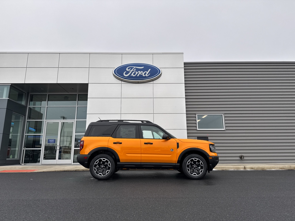 New 2026 Orange Fury Metallic Tri-Coat Ford Outer Banks image 10