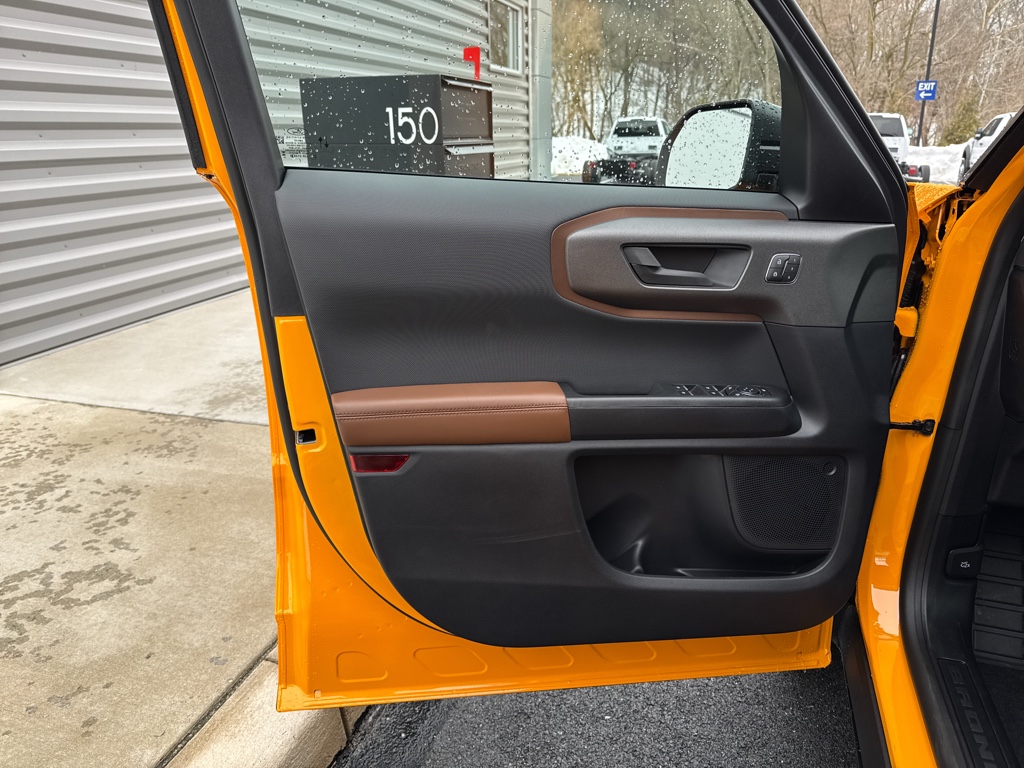 New 2026 Orange Fury Metallic Tri-Coat Ford Outer Banks image 25