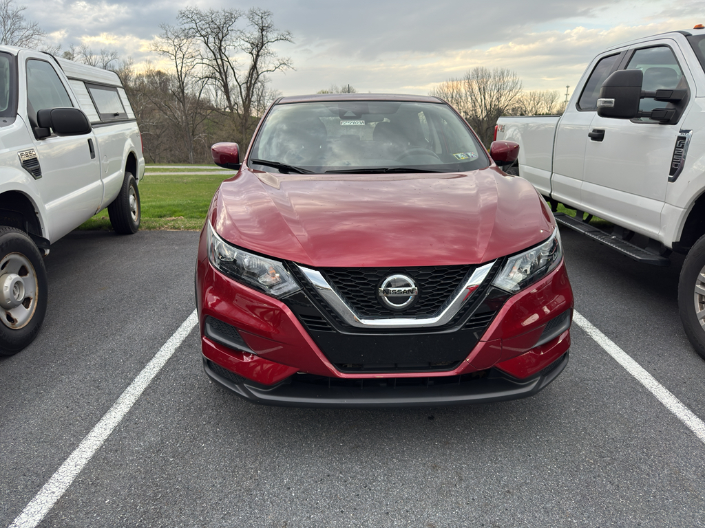Used 2022 Scarlet Ember Pearl Metallic Nissan S image 2