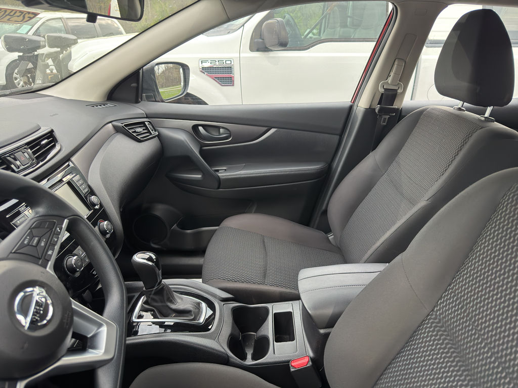 Used 2022 Scarlet Ember Pearl Metallic Nissan S image 6