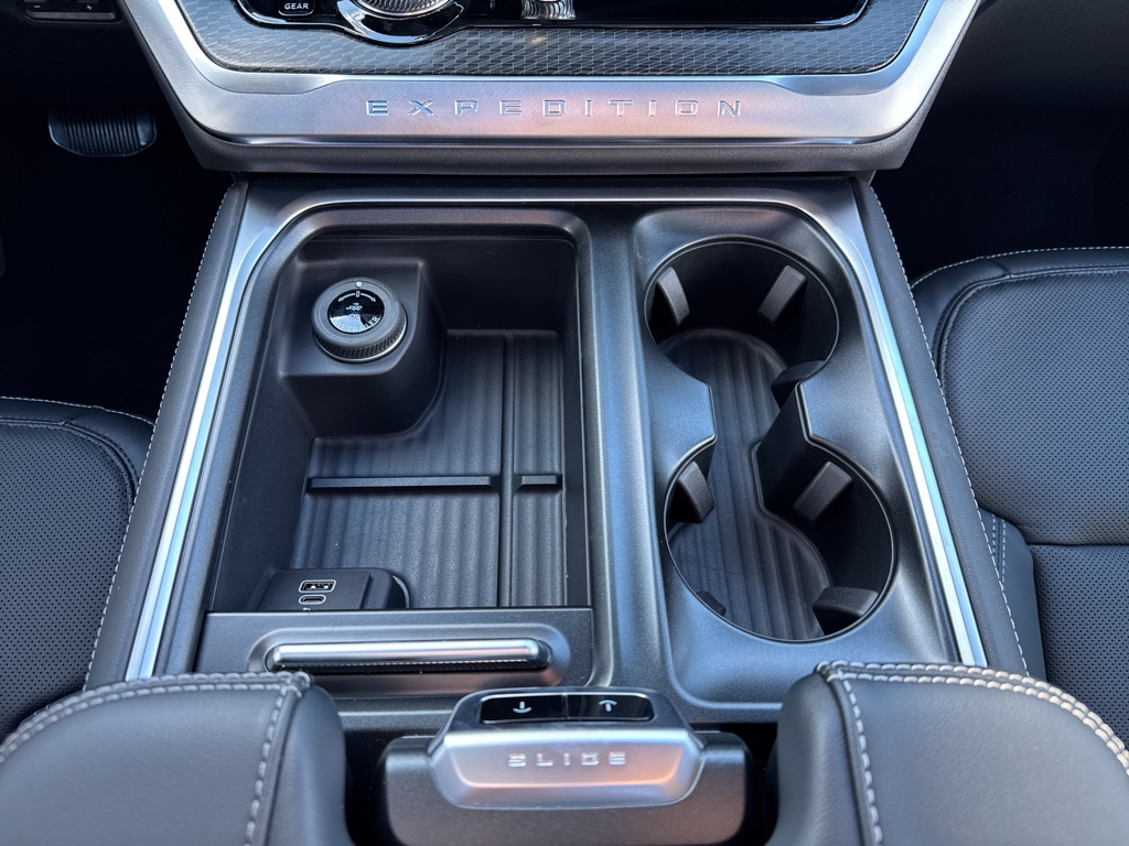 New 2026 Stone Blue Metallic Ford Platinum image 30