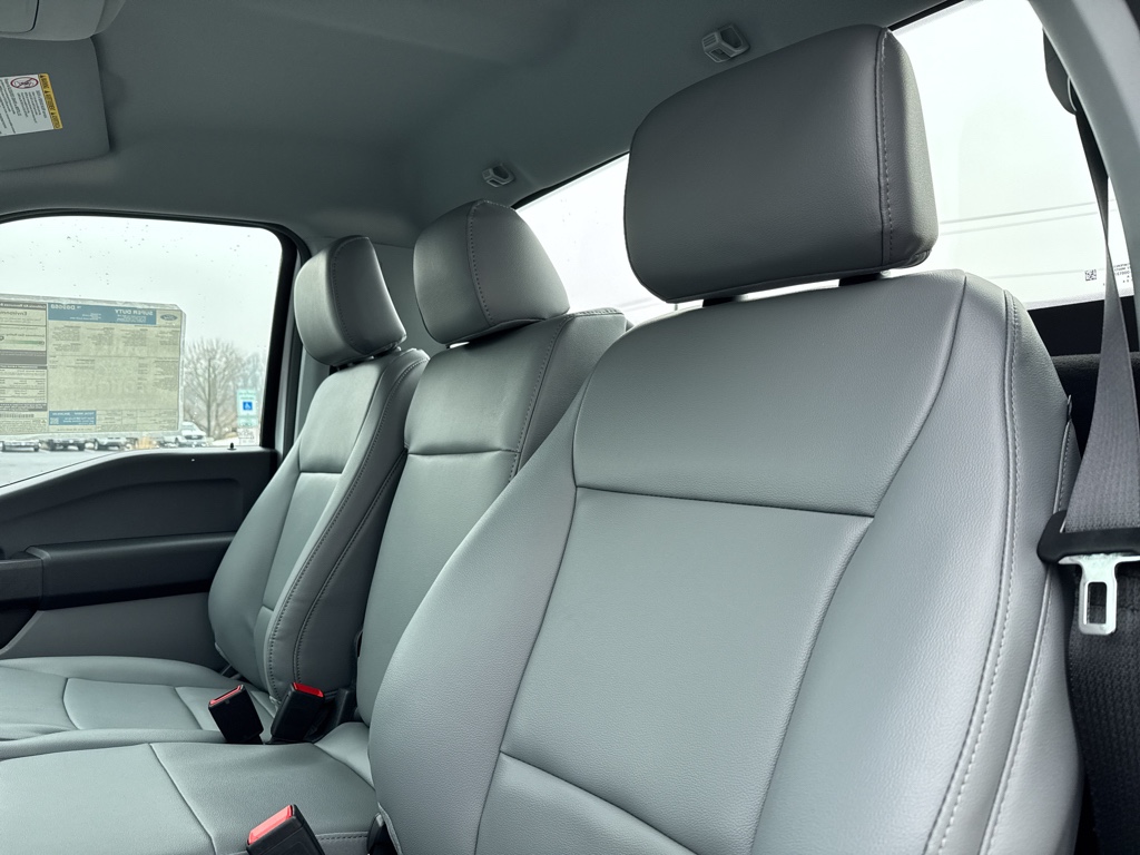 New 2026 Oxford White Ford  image 7