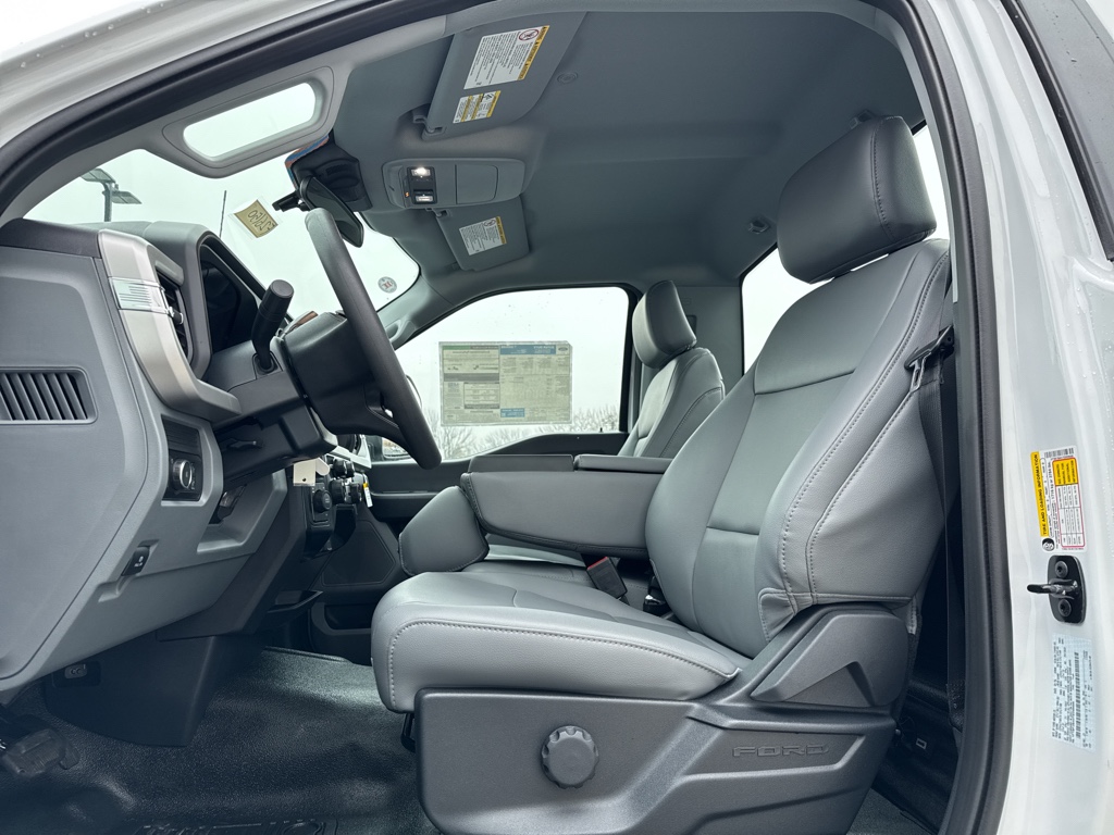 New 2026 Oxford White Ford  image 4