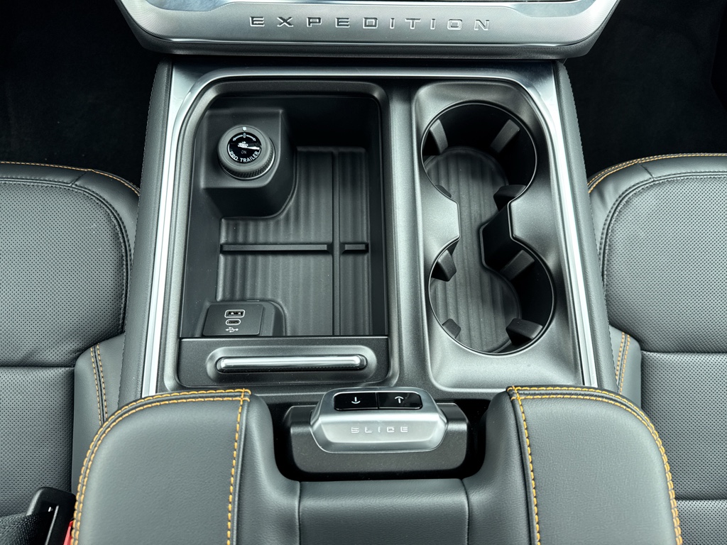 New 2026 Glacier Gray Met Tri-coat Ford Tremor image 22