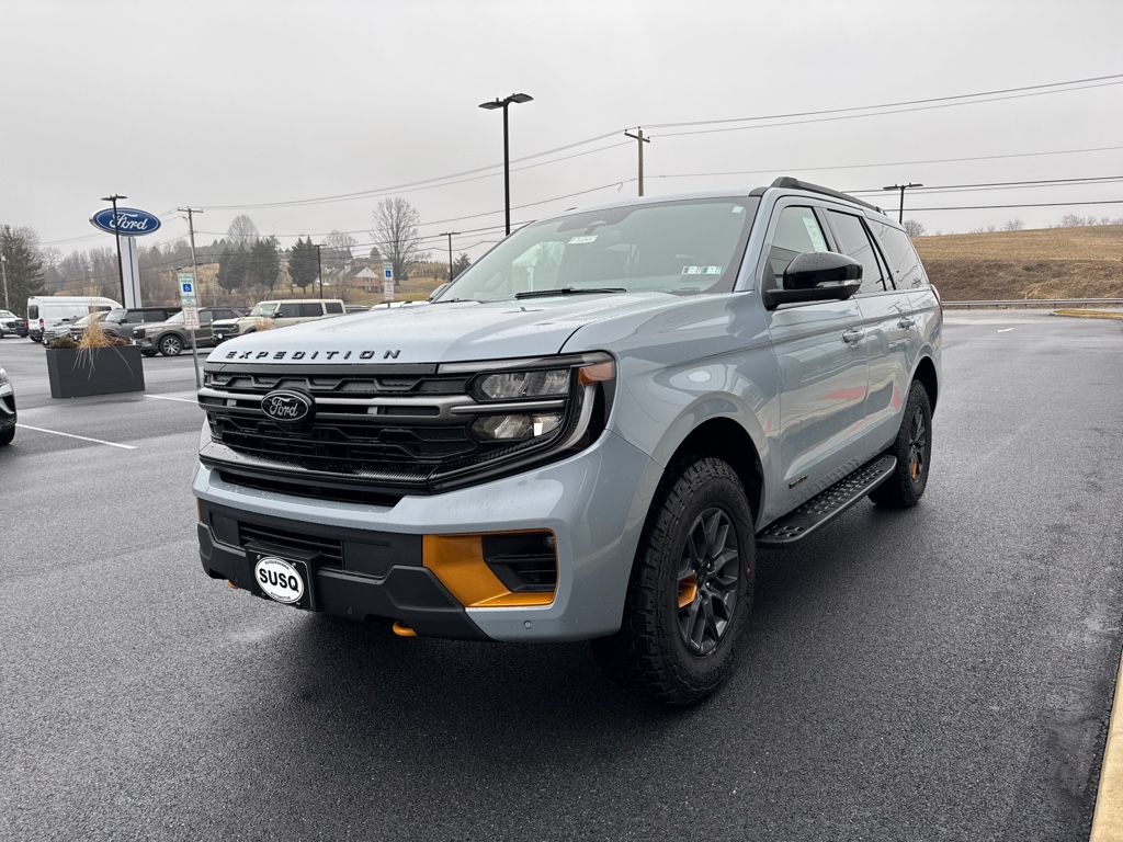 New 2026 Glacier Gray Met Tri-coat Ford Tremor image 16