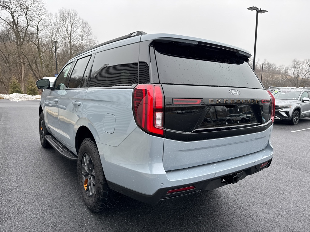 New 2026 Glacier Gray Met Tri-coat Ford Tremor image 17