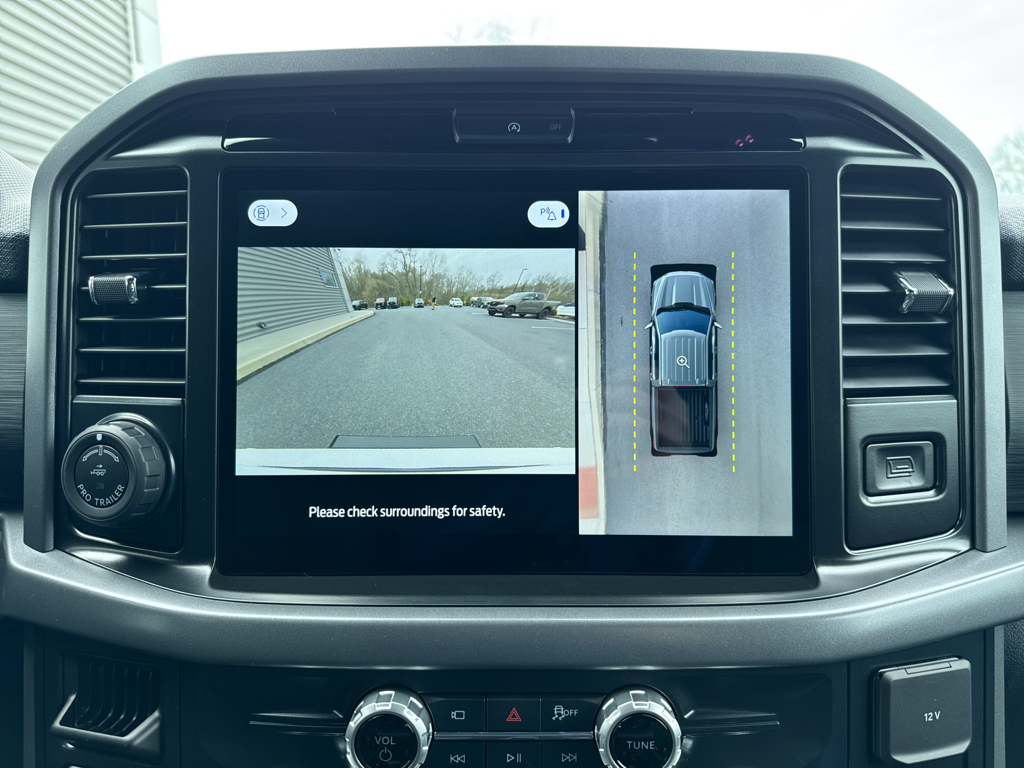 New 2026 Oxford White Ford XLT image 13