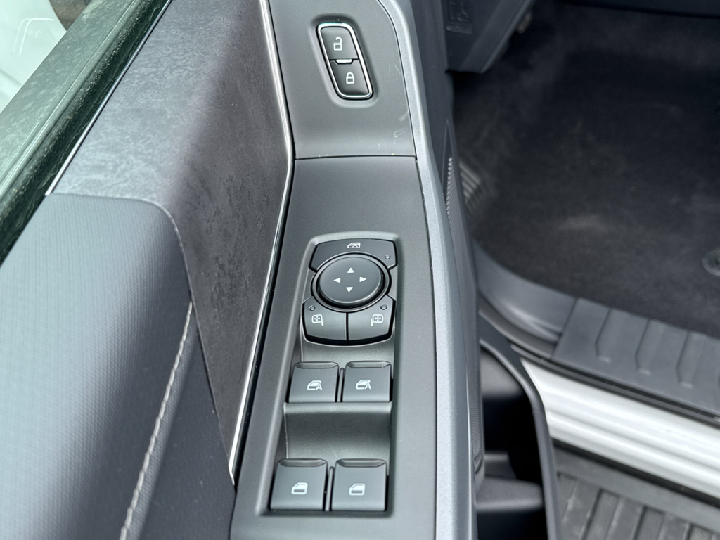 New 2026 Oxford White Ford XLT image 22