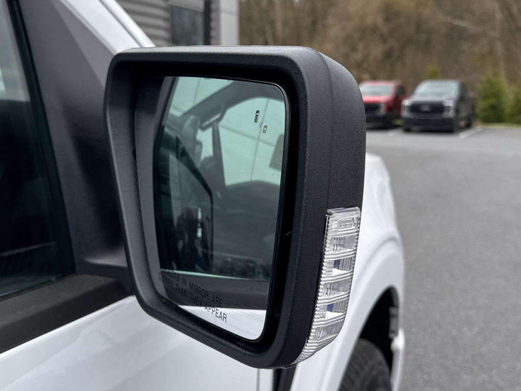 New 2026 Oxford White Ford XLT image 24