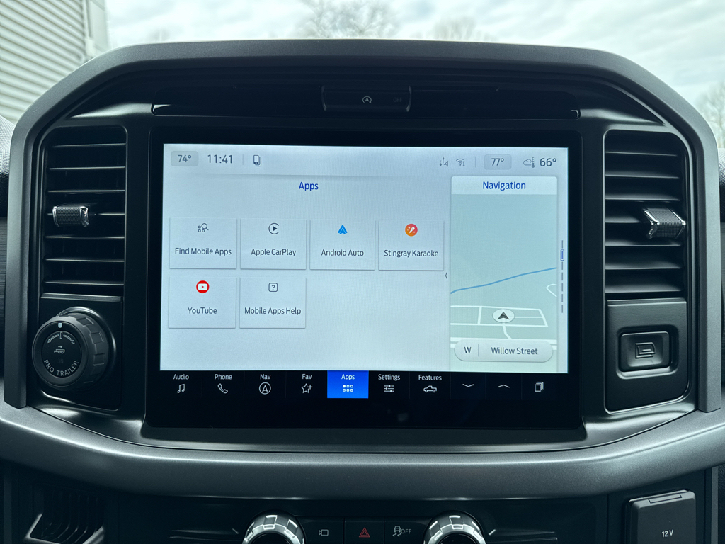 New 2026 Oxford White Ford XLT image 14