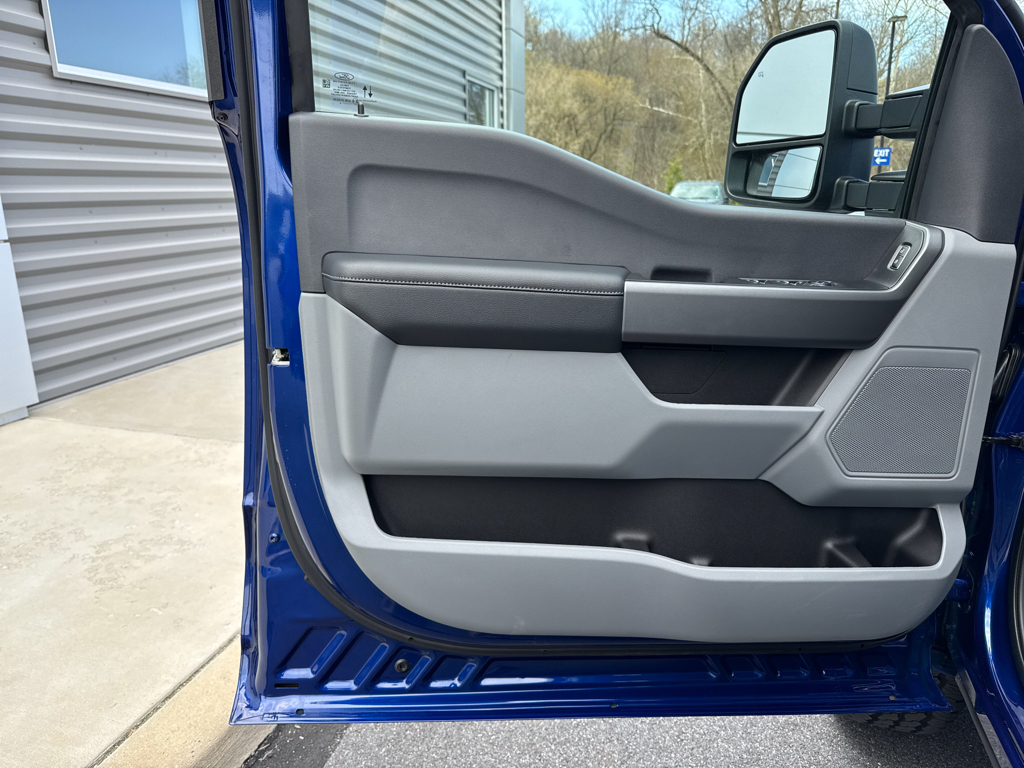 New 2026 Argon Blue Metallic Ford  image 24