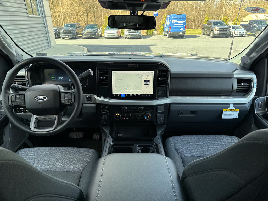 New 2026 Avalanche Ford XLT image 3