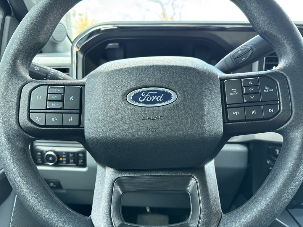 New 2026 Avalanche Ford XLT image 18