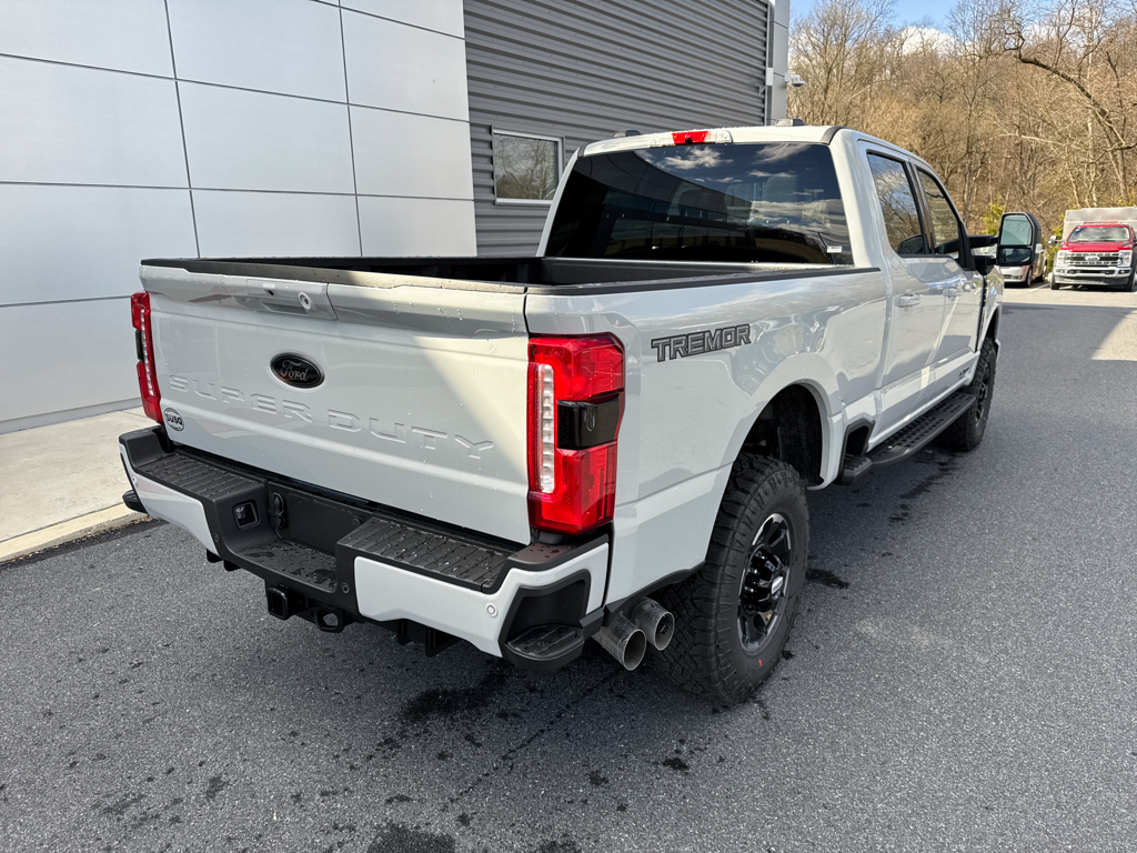 New 2026 Avalanche Ford XLT image 16