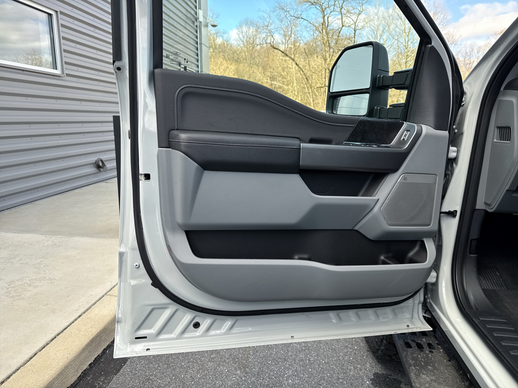 New 2026 Avalanche Ford XLT image 23