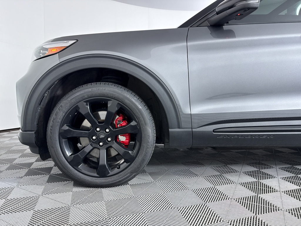 Used 2023 Carbonized Gray Metallic Ford ST image 19
