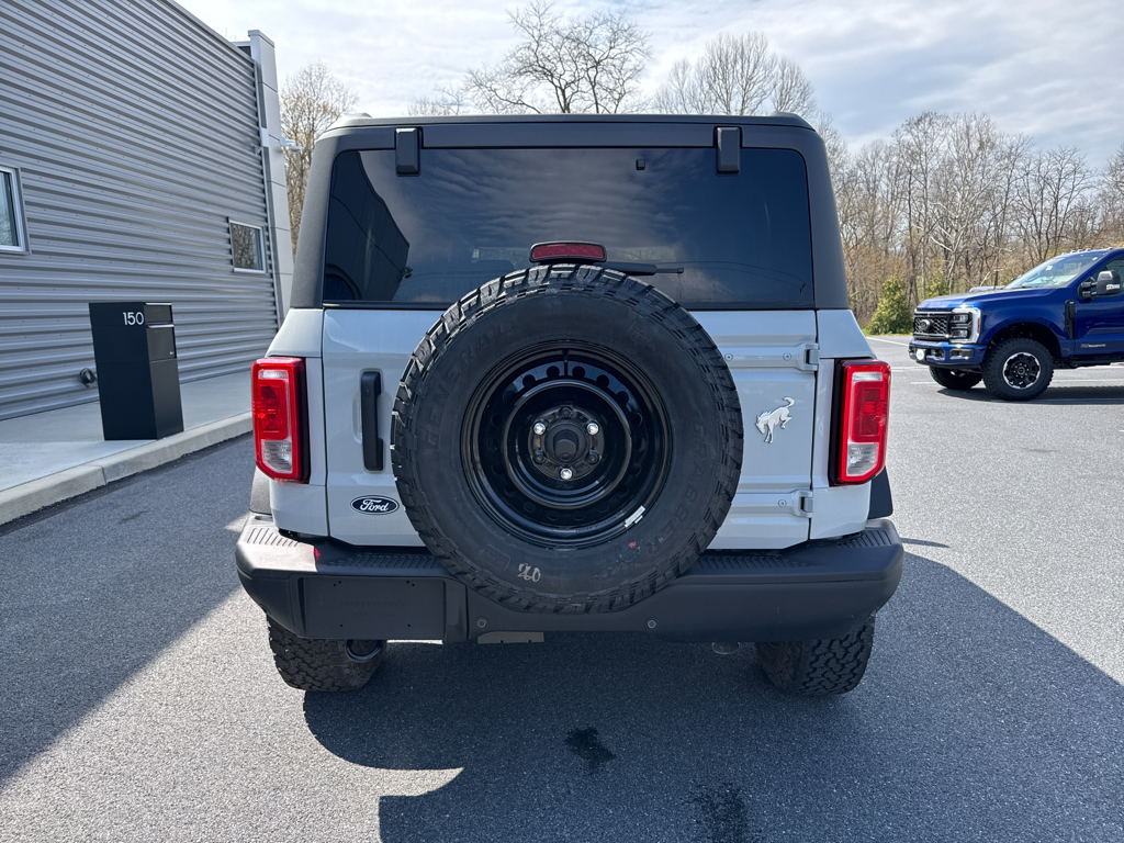 New 2026 Avalanche Gray Ford Big Bend image 8