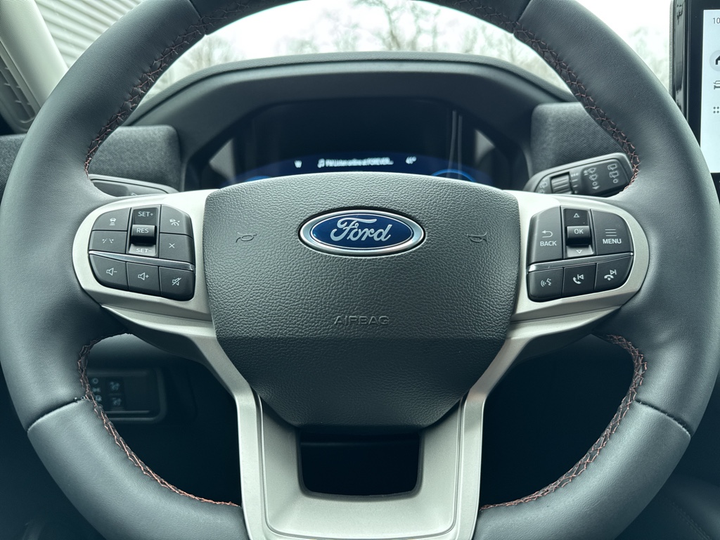 New 2026 Agate Black Metallic Ford Active w/200A Pkg image 20