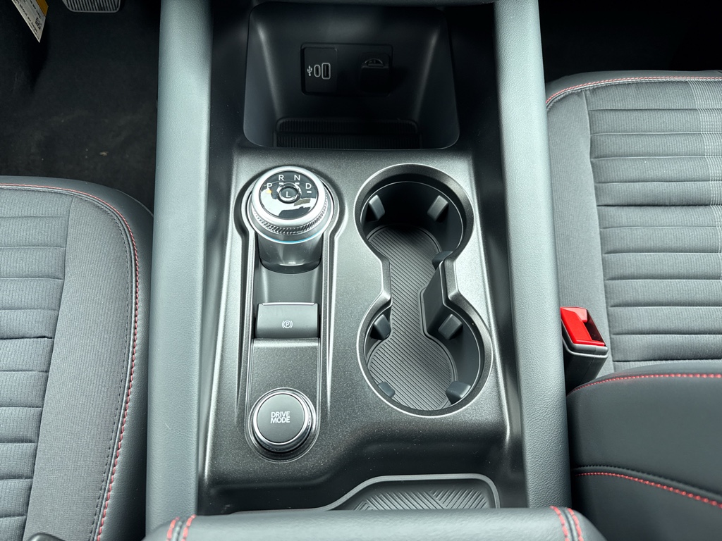 New 2026 Agate Black Metallic Ford ST-Line image 21