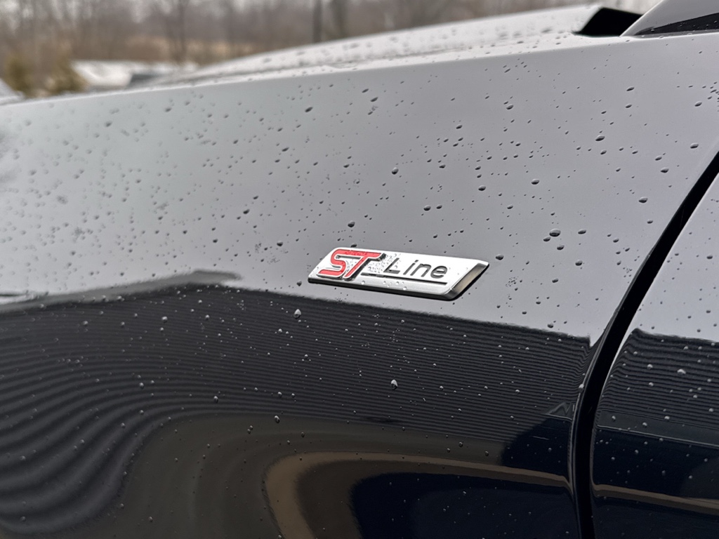 New 2026 Agate Black Metallic Ford ST-Line image 25