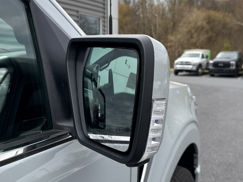 New 2026 Avalanche Ford Platinum image 25