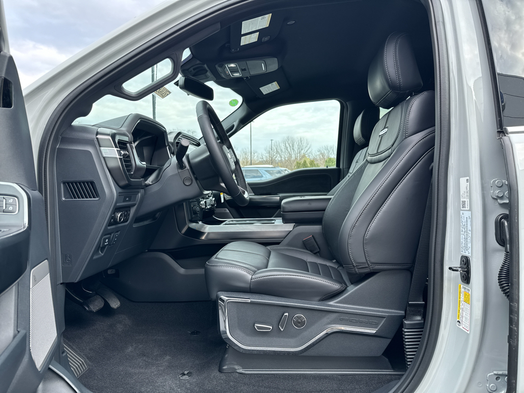 New 2026 Avalanche Ford Platinum image 4