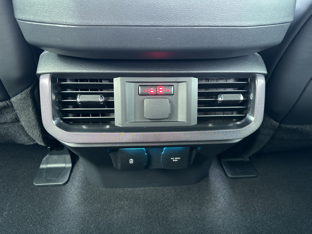 New 2026 Avalanche Ford Platinum image 23