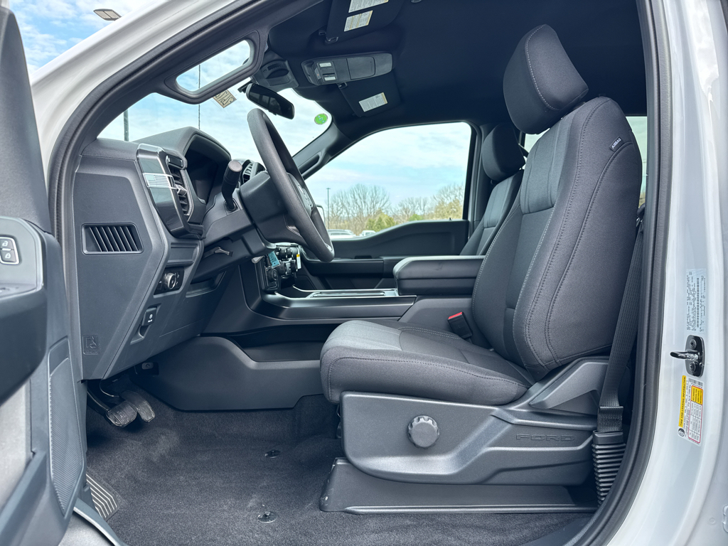 New 2026 Oxford White Ford STX image 4