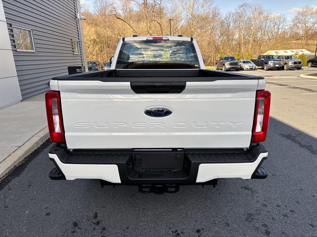 New 2026 Oxford White Ford  image 7