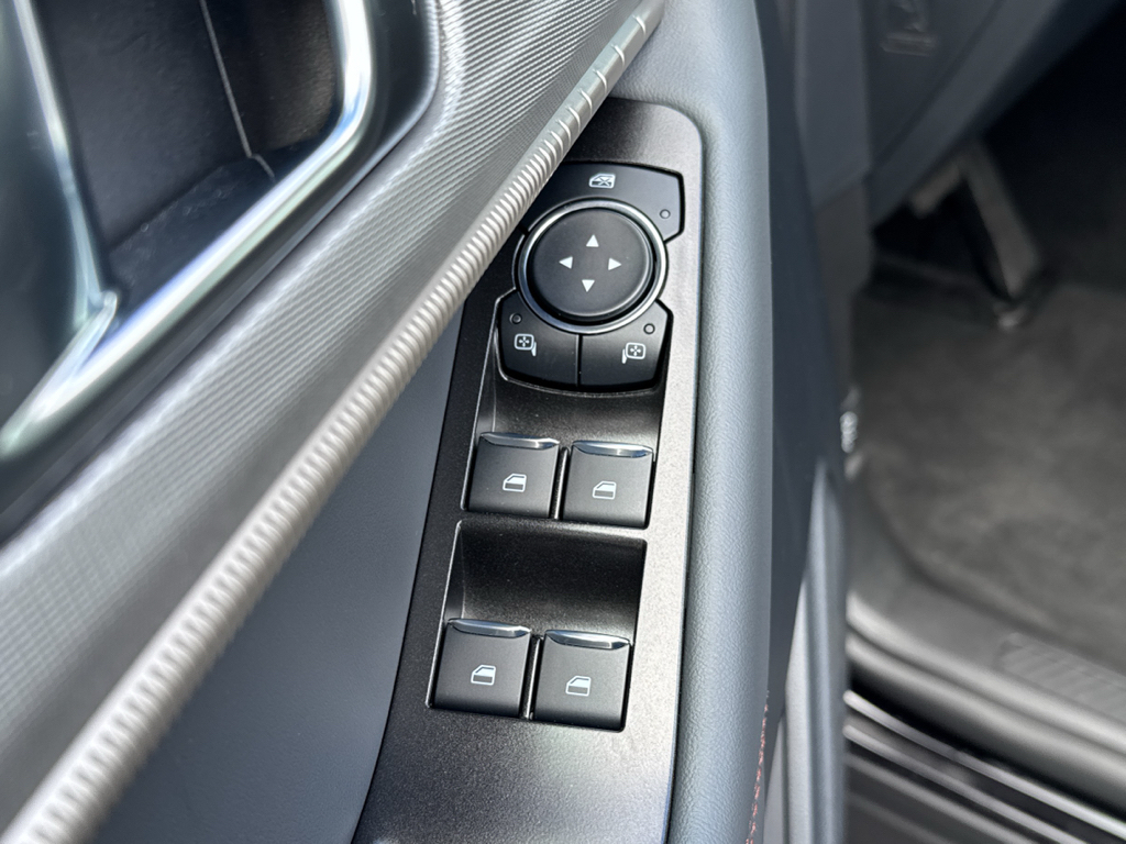 New 2026 Agate Black Metallic Ford Active w/200A Pkg image 23