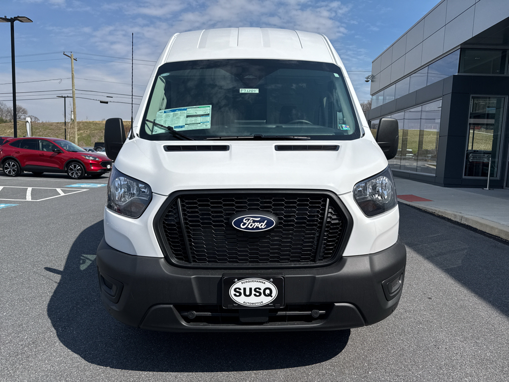 New 2026 Oxford White Ford Base w/9,950 lb. GVWR image 2