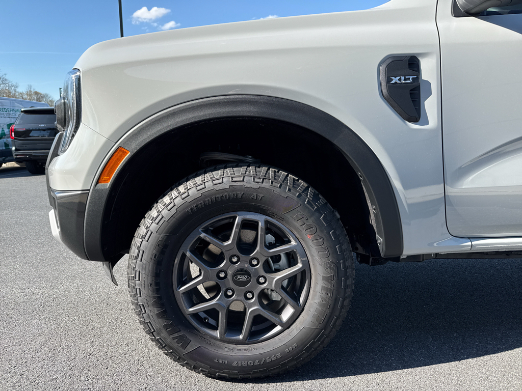 New 2026 Avalanche Ford XLT image 17