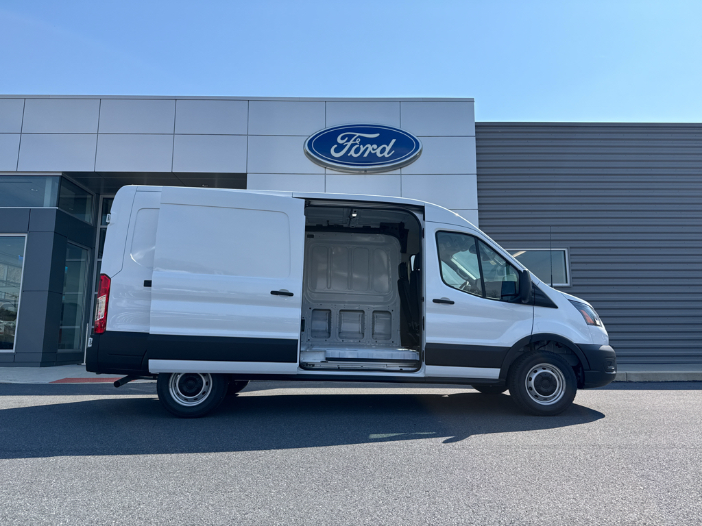 New 2026 Oxford White Ford Base image 10