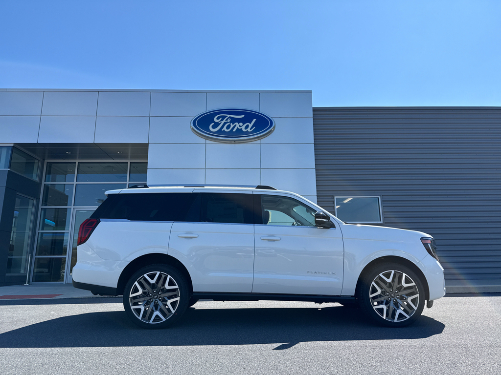 New 2026 Star White Met Ford Platinum image 12