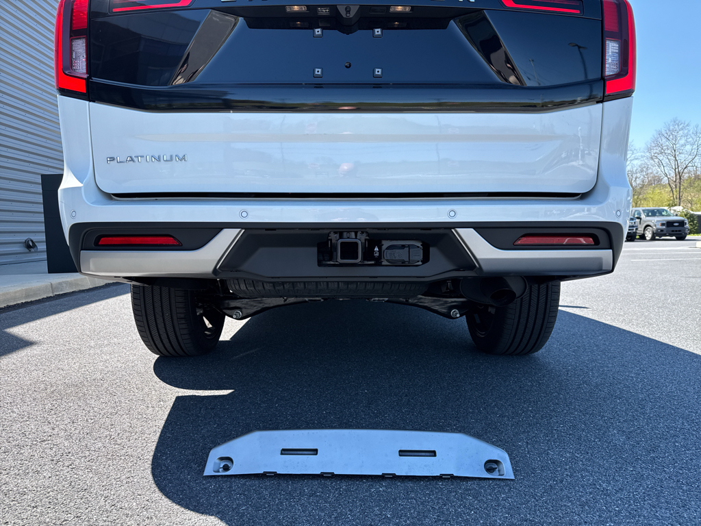 New 2026 Star White Met Ford Platinum image 11