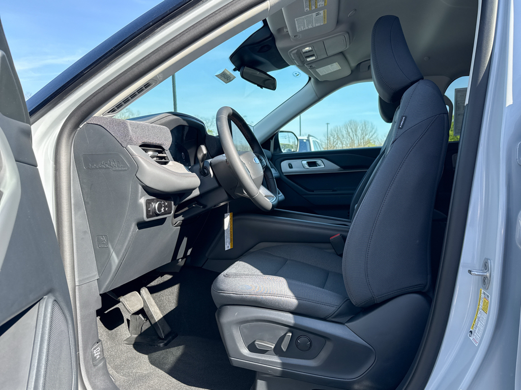 New 2026 Space White Metallic Ford Active w/200A Pkg image 5