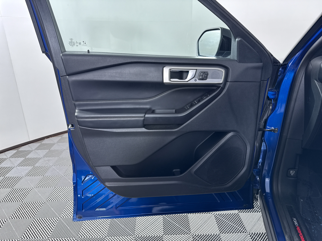 Used 2020 Atlas Blue Metallic Ford ST image 26