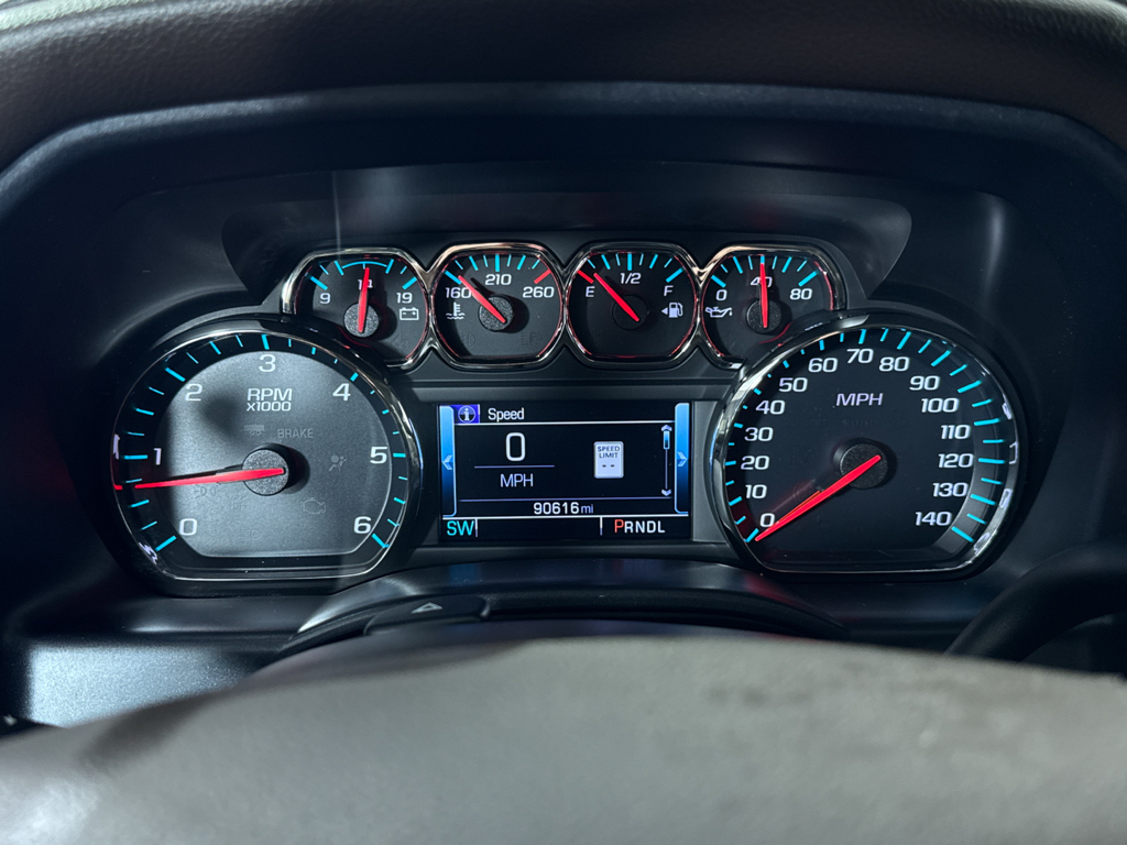 Used 2018 Dark Slate Metallic GMC SLT image 5