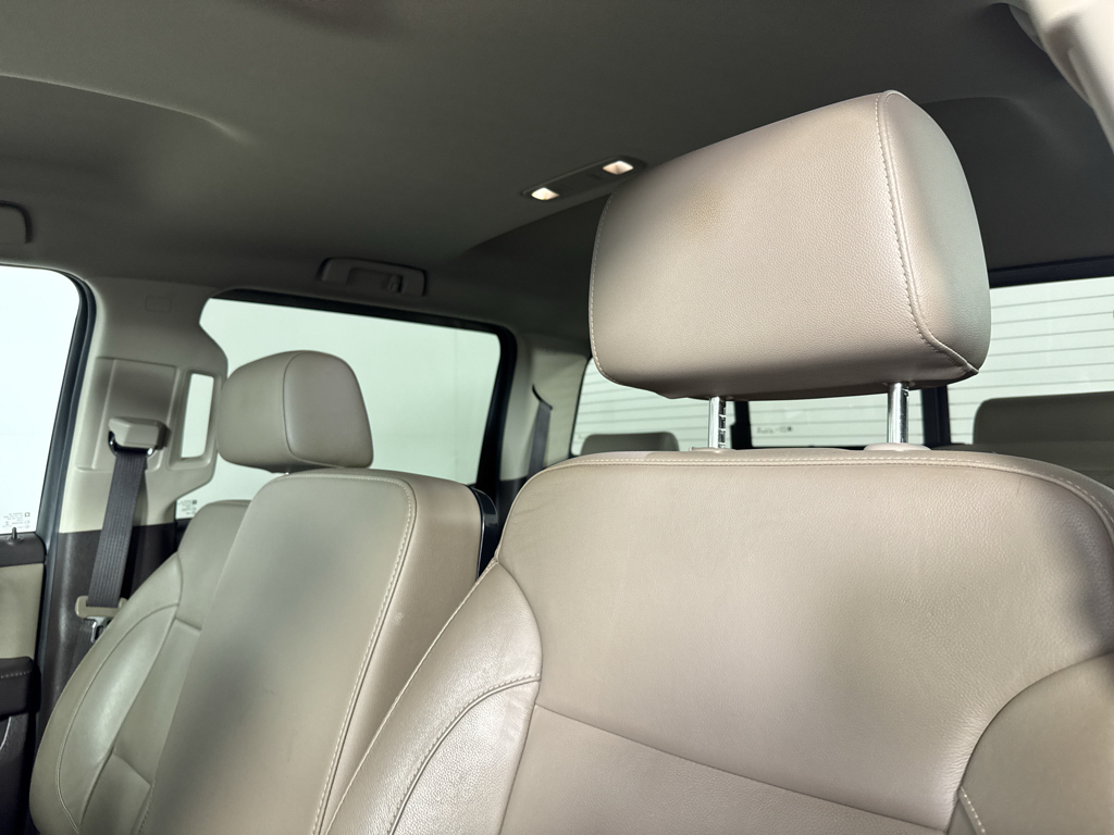 Used 2018 Dark Slate Metallic GMC SLT image 9