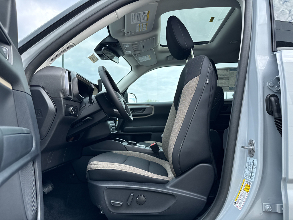 New 2026 Space White Metallic Ford Big Bend image 4