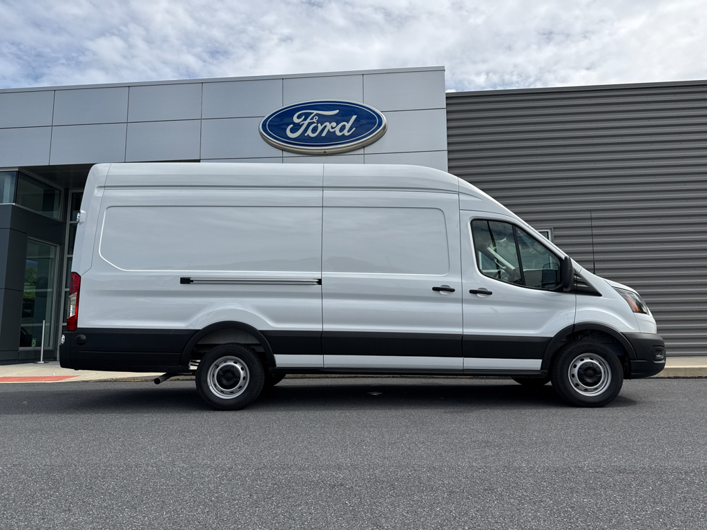 New 2026 Oxford White Ford Base image 13