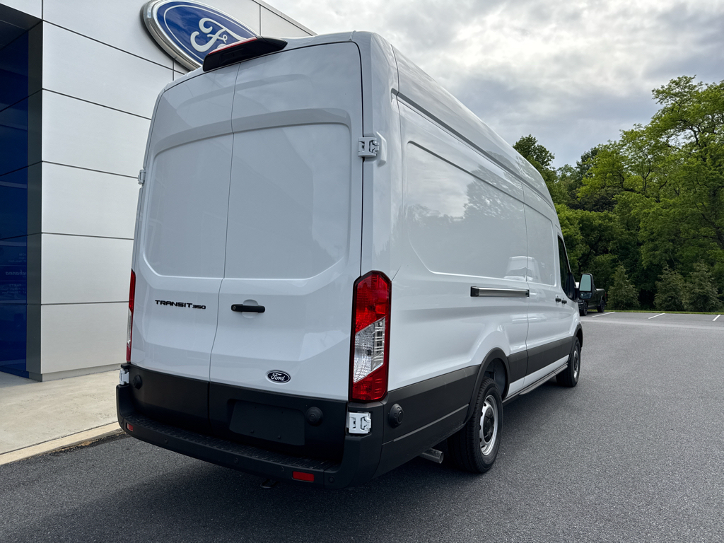 New 2026 Oxford White Ford Base image 20