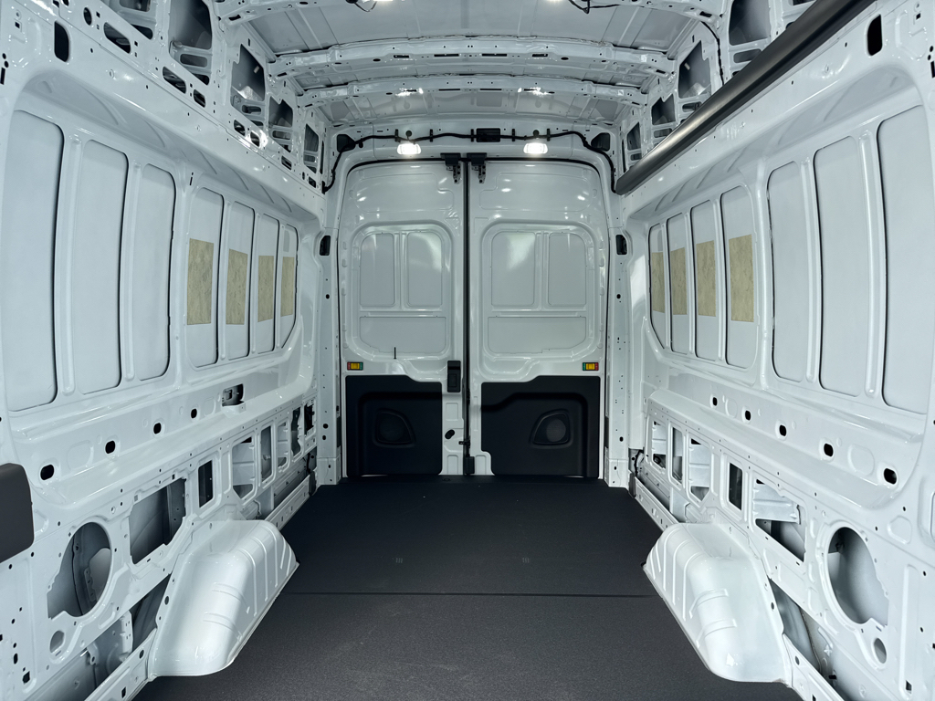 New 2026 Oxford White Ford Base image 6
